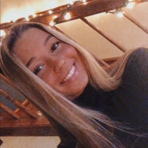 Meet your Posher, Izabel